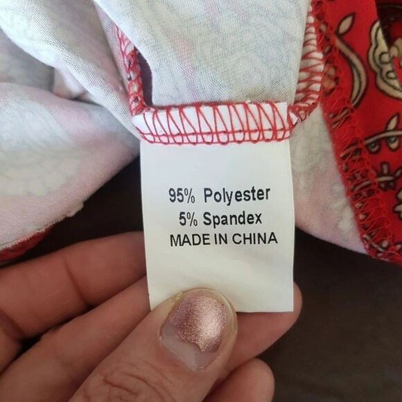 A. Jesdani Womens Blouse Top Paisley Red Size Medium Button Rolled Tab Sleeves - Picture 10 of 13